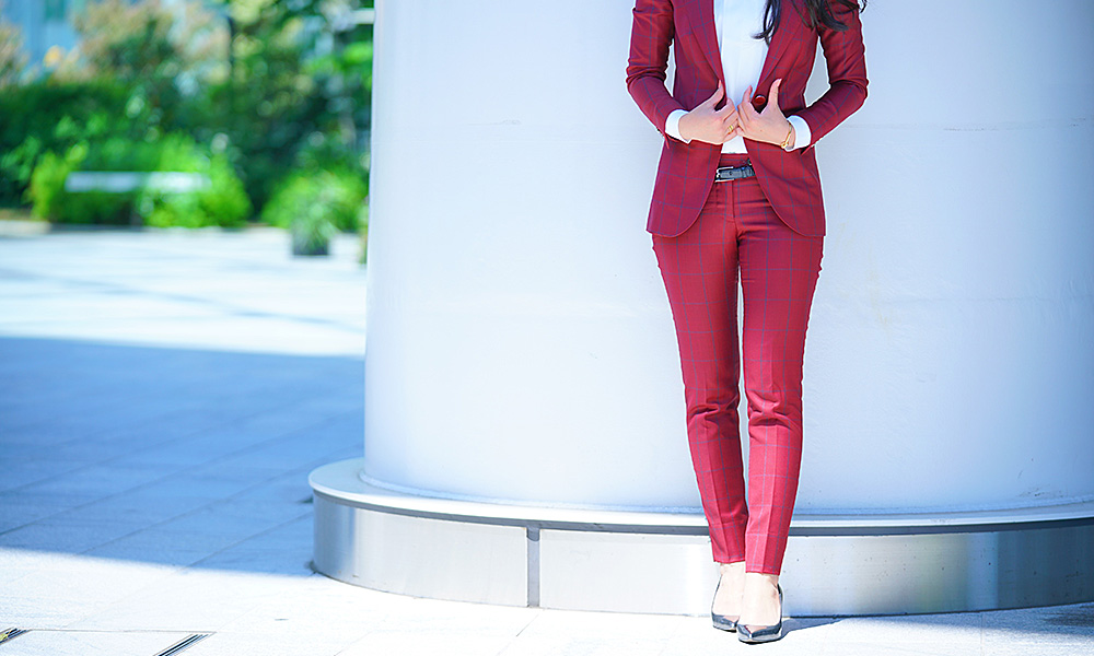 スーツに合うベルト選びレディース編。働く女性のための選び方 | Re.muse ladies' blog