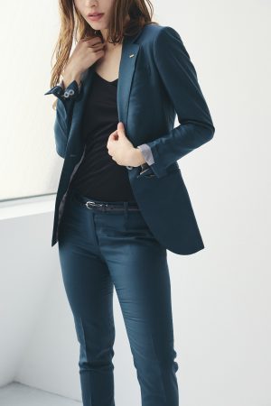 VICTORY SUIT　blouse collection